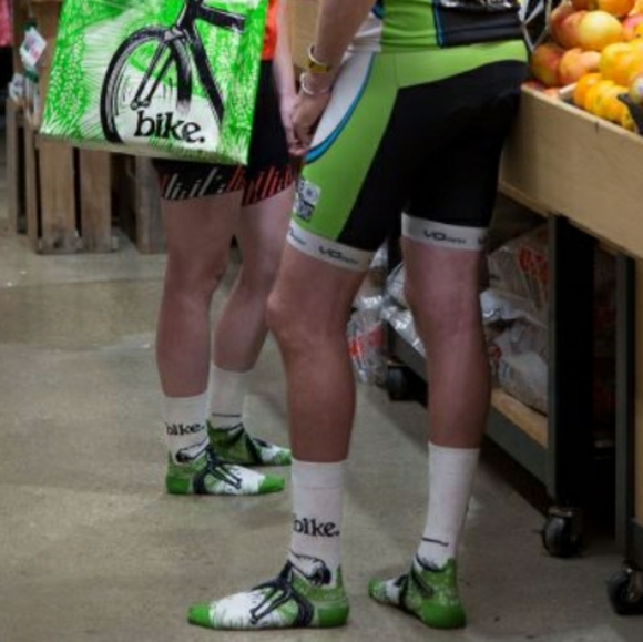 💥FREE! Blue Q Women's Crew Socks Bike. - Picture 3 of 5